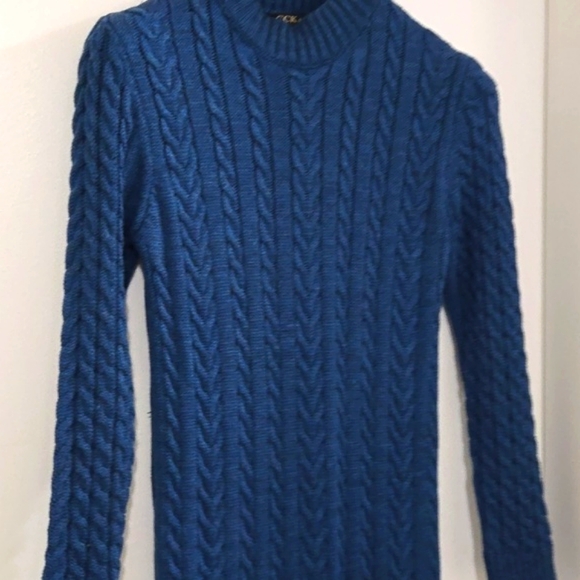 Knit long sweater and cardigan set. - Picture 3 of 5